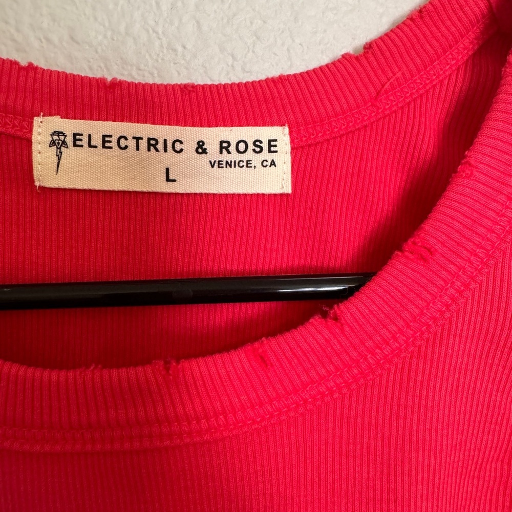 ⭐️Electric & Rose Pink Tank Top Size Large NWOT - Picture 2 of 5